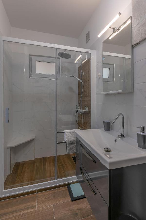 Arena Blue Dream - Modern Apartment With Terrace Πούλα Εξωτερικό φωτογραφία