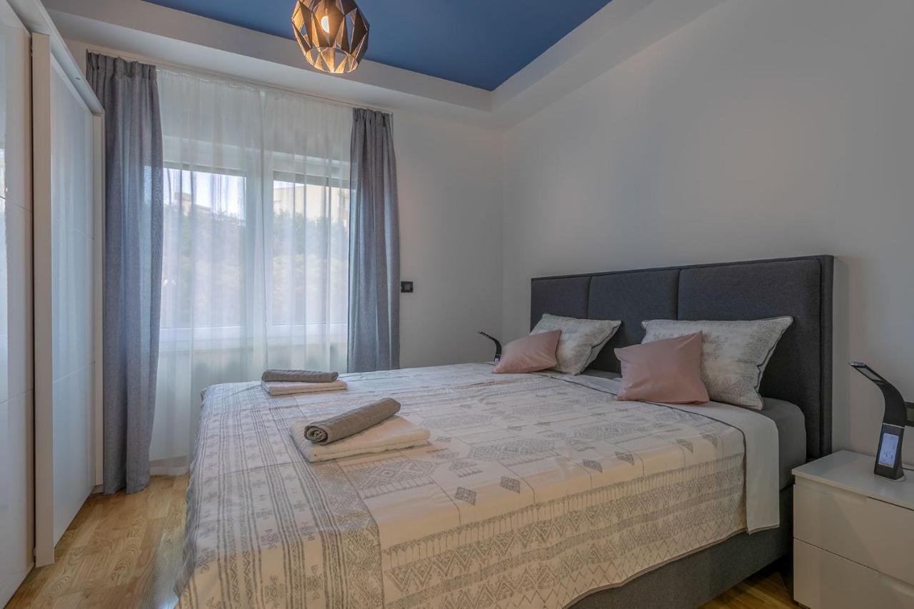 Arena Blue Dream - Modern Apartment With Terrace Πούλα Εξωτερικό φωτογραφία