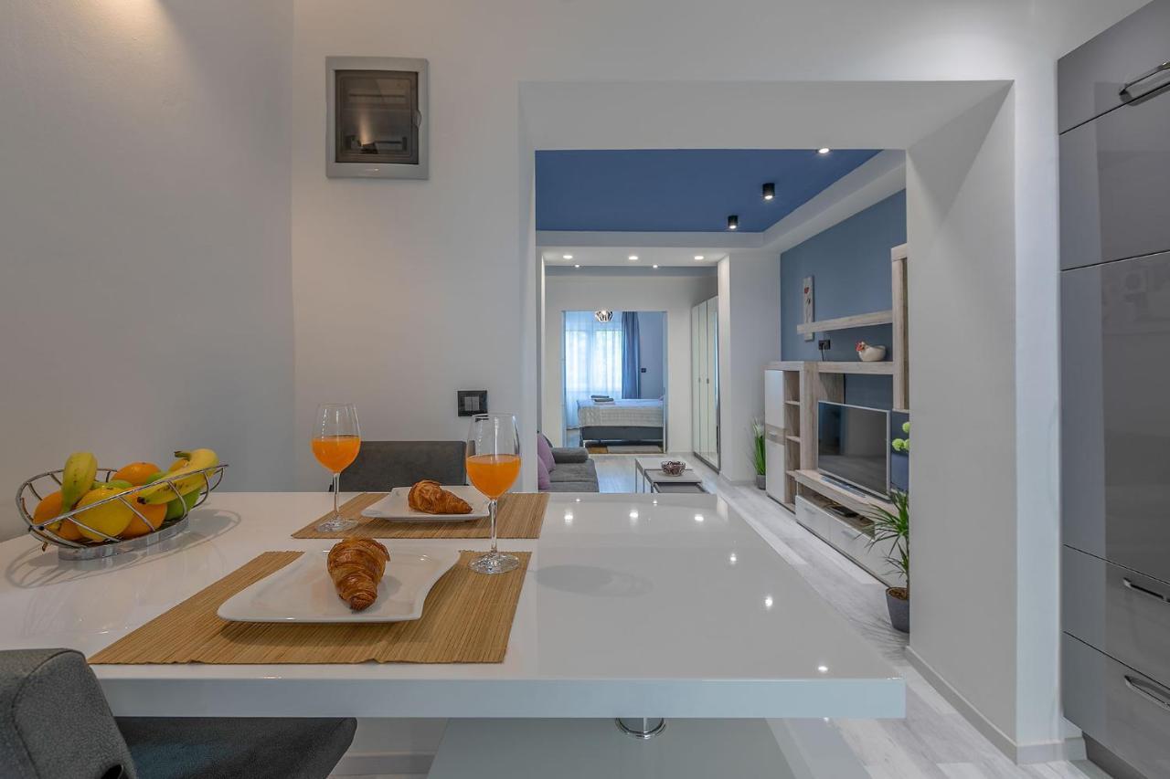 Arena Blue Dream - Modern Apartment With Terrace Πούλα Εξωτερικό φωτογραφία